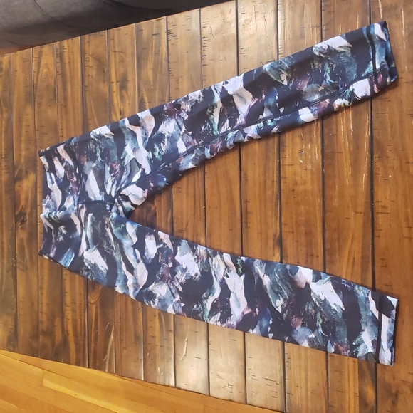 Lululemon wunder under leggings - Picture 4 of 8